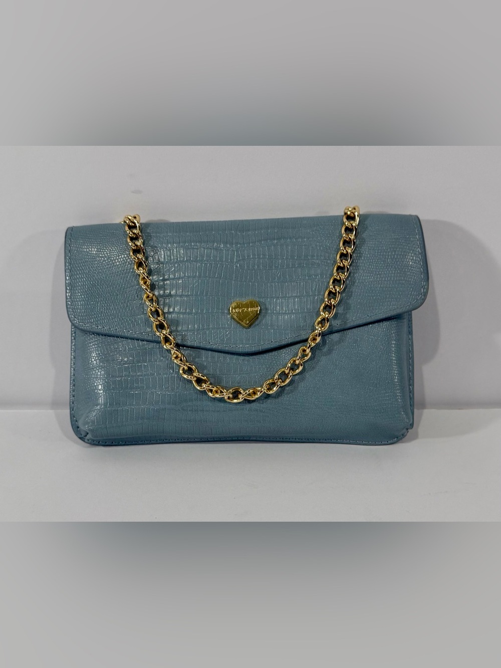 Betsey Johnson Blue Snakeskin Embossed Envelope Clutch Bag w/Gold Tone Chain